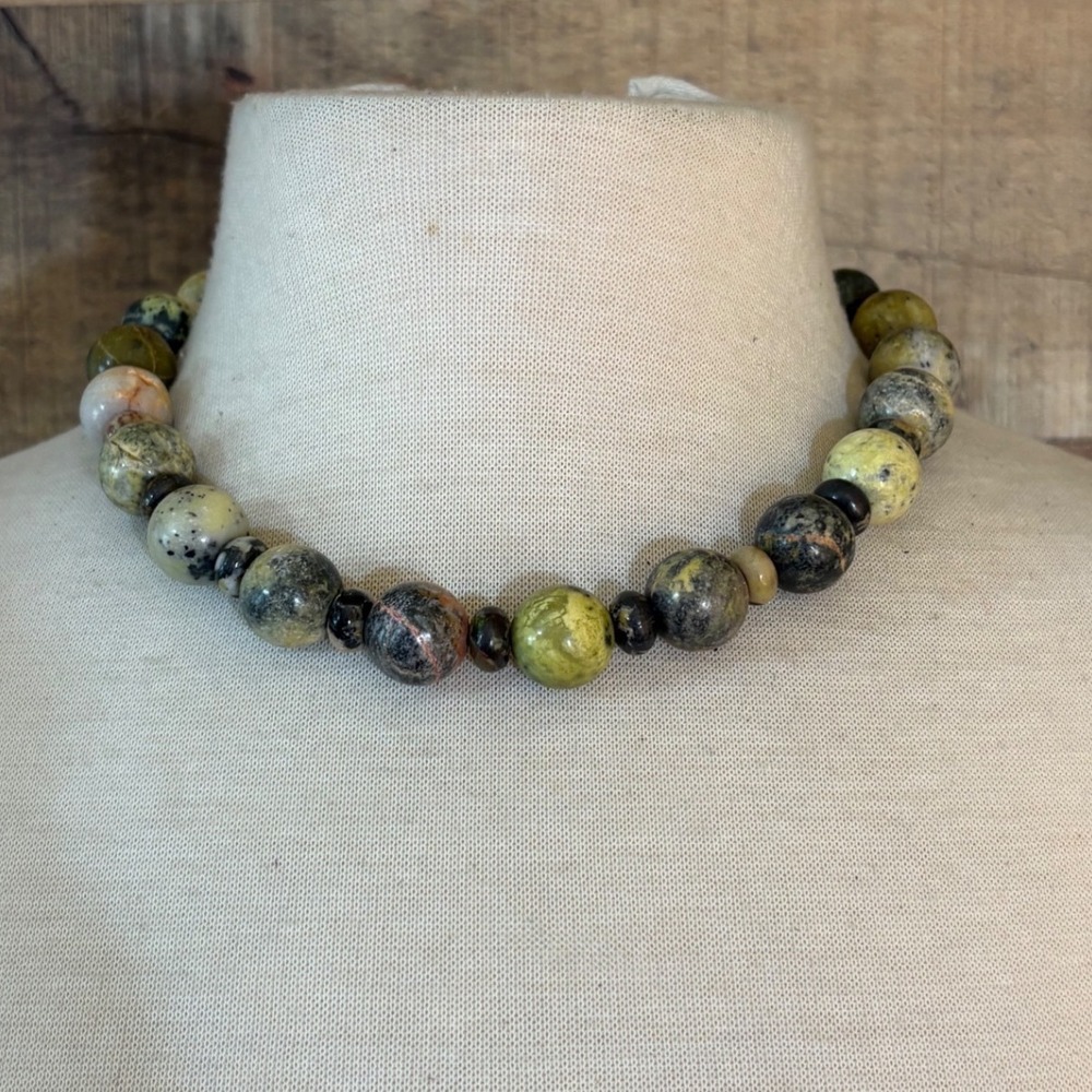 Green Serpentine Dalmatian Jasper Stone Beaded Necklace 18" Toggle Clasp